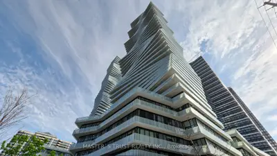 Condo Apartment in Mississauga