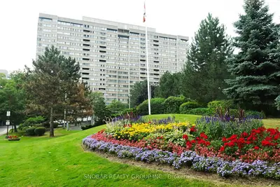 Condo Apartment in Mississauga