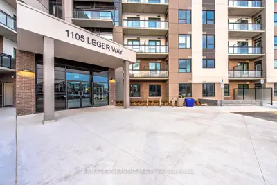 Condo Apartment in Milton
