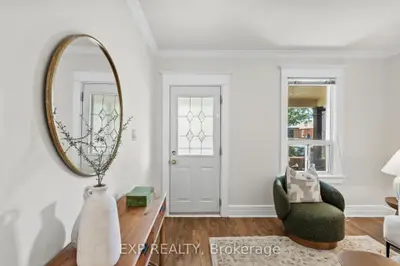 98 Elma Street, Toronto, On M8v 1x8