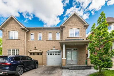 Semi-Detached in Brampton
