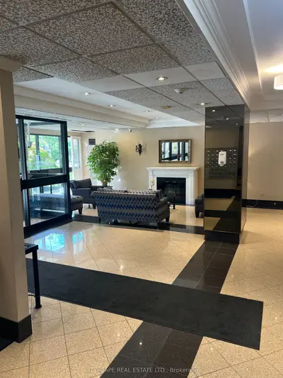 Condo Apartment in Mississauga