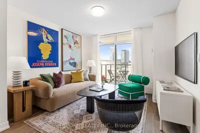Condo Apartment in Toronto