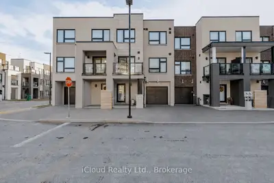 Att/Row/Townhouse in Burlington