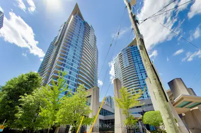 Condo Apartment in Mississauga