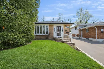 Semi-Detached in Mississauga