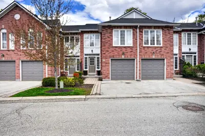 Condo Townhouse in Brampton