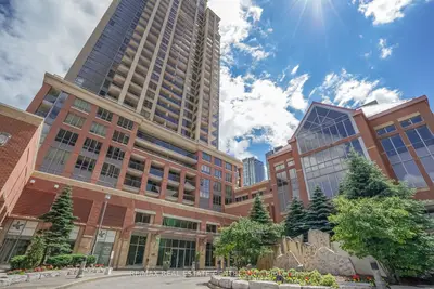4080 Living Arts Drive 1611, Mississauga, On L5b 4n3