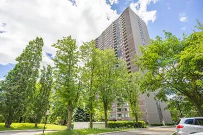 Condo Apartment in Mississauga