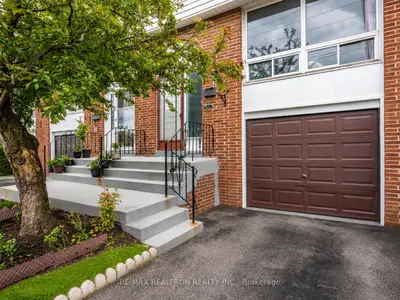 Condo Townhouse in Mississauga