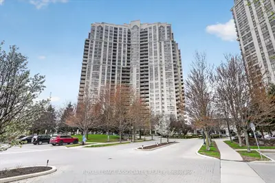 Condo Apartment in Toronto