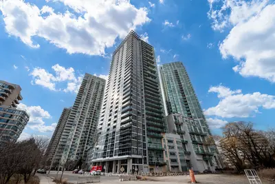 Condo Apartment in Mississauga