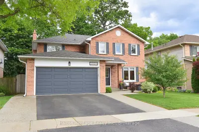 Detached in Burlington