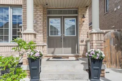 50 Bonnie Braes Drive, Brampton, On L6y 0g8