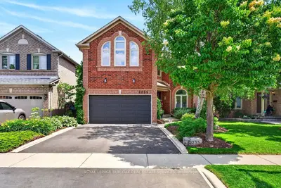 2255 Vista Oak Road, Oakville, On L6m 3l8