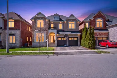 Detached in Burlington
