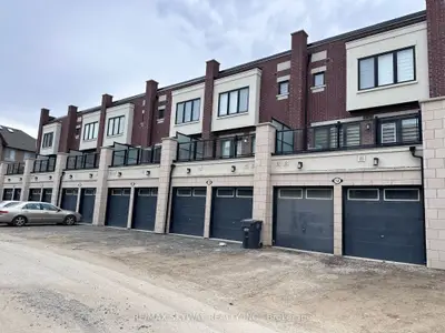 Att/Row/Townhouse in Caledon