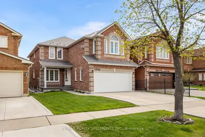 Detached in Mississauga