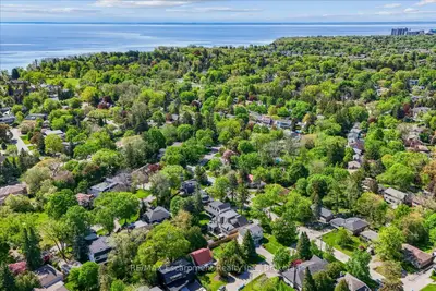 549 Jeanette Drive, Oakville, On L6k 1m9