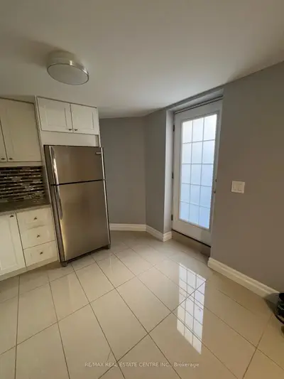 Detached in Milton
