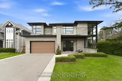 Detached in Oakville