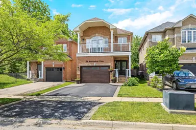 Detached in Halton Hills