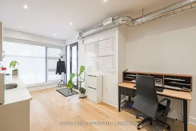 973 Dovercourt Road Main Floor, Toronto, On M6h 2x6