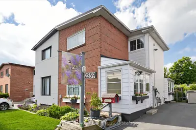 Semi-Detached in Mississauga
