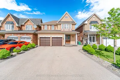 Detached in Brampton