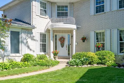 4169 Garrowhill Trail, Mississauga, On L4w 2h5