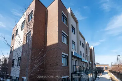 Condo Townhouse in Mississauga