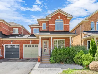 Semi-Detached in Mississauga