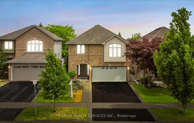 Detached in Burlington