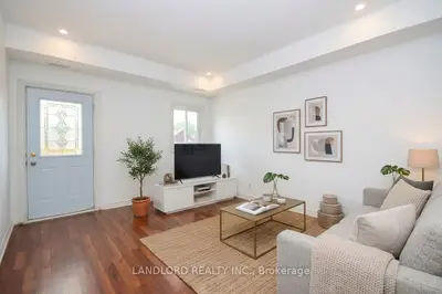 Triplex in Toronto