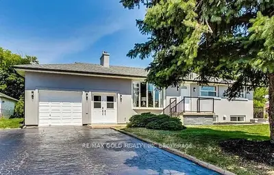 Detached in Oakville