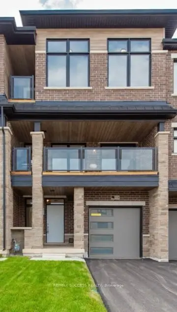 Att/Row/Townhouse in Milton