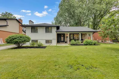 Detached in Burlington