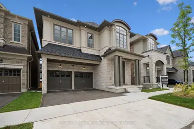3262 Millicent Avenue, Oakville, On L6h 0v8