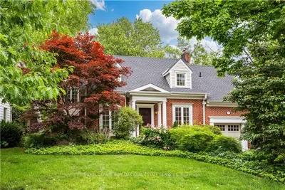 339 Smith Avenue, Burlington, On L7r 2t9
