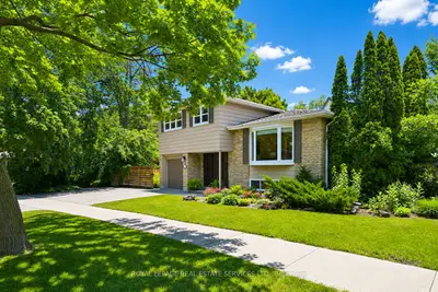 Detached in Oakville