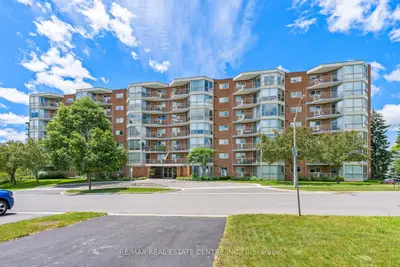 26 Hall Road 406, Halton Hills, On L7g 0j8