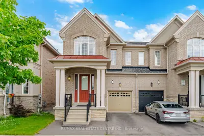 Semi-Detached in Oakville