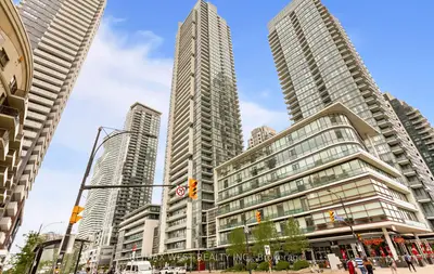 Condo Apartment in Mississauga