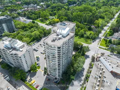 Condo Apartment in Mississauga