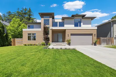 Detached in Oakville