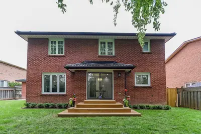 1338 Chalfield Drive, Oakville, On L6j 6r5