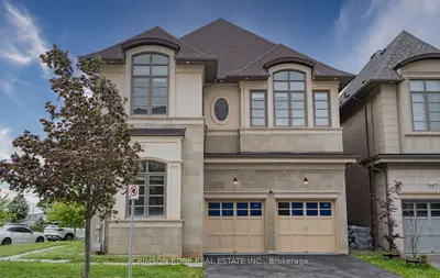 Detached in Oakville