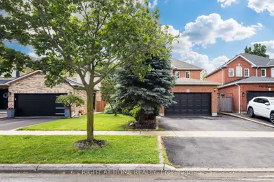 1087 Augustus Drive, Burlington, On L7s 2l2
