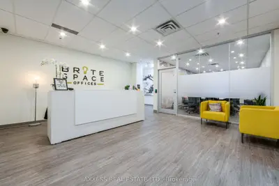 30 Eglinton Avenue W, Mississauga, On L5r 3e7