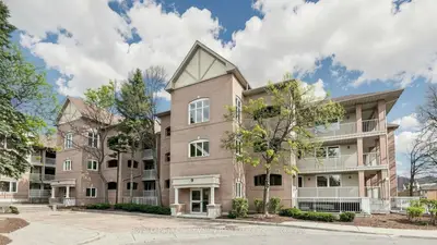 Condo Apartment in Mississauga